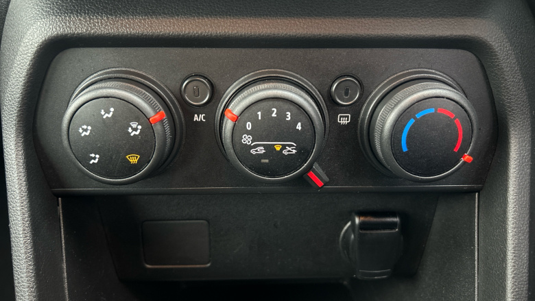 Dacia Sandero 1.0 TCe Essential 5dr Bi Fuel Hatchback